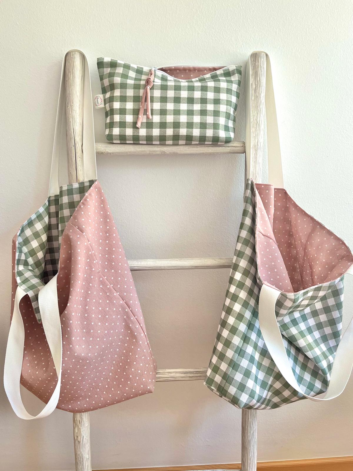 Bolsa Pepa reversible Vichy verde y topito rosa