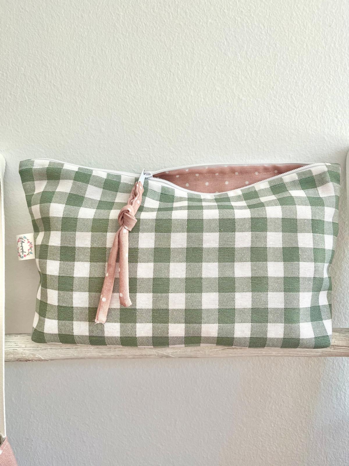 Neceser Begur Vichy verde y topito rosa